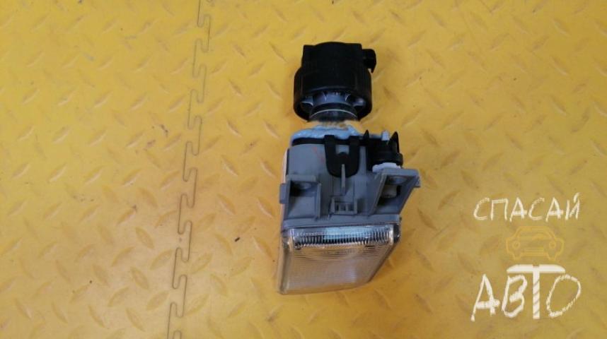 Volkswagen Golf 3 Vento Фара противотуманная
