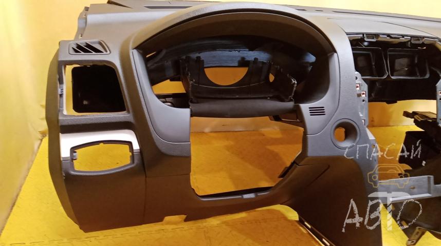 Ford Explorer Торпедо