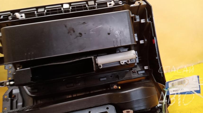 Ford Explorer Торпедо