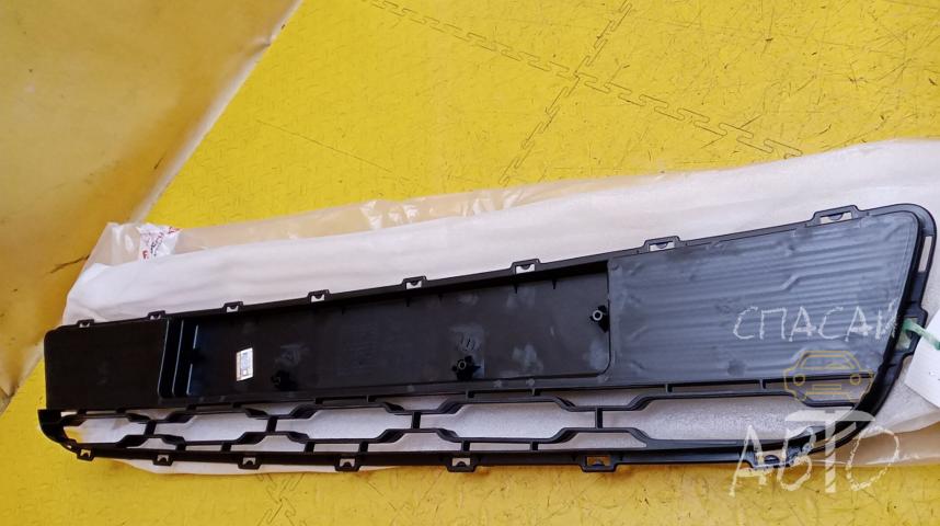 KIA Soul I Решетка в бампер