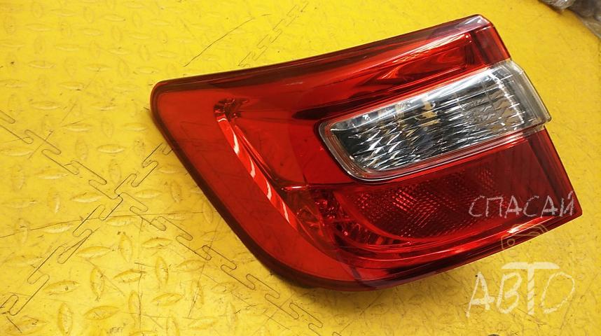 Toyota Camry V50 Фонарь задний