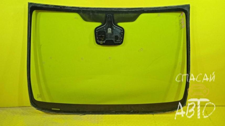 Opel Astra J Стекло лобовое (ветровое)