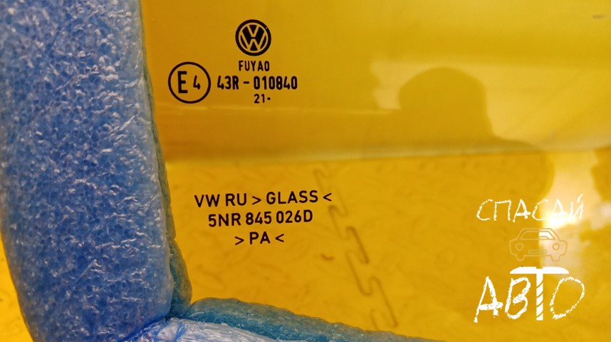 Volkswagen Tiguan Стекло двери задней правой - OEM 5NR845026D