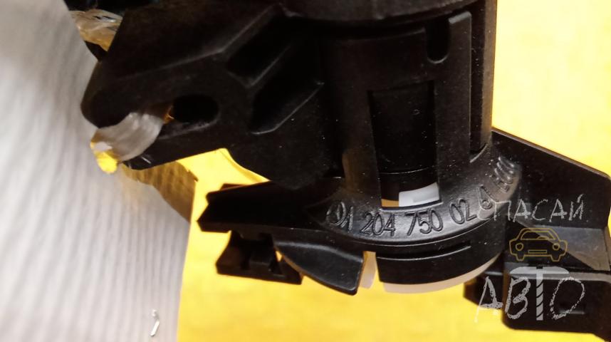 Mercedes-Benz W218 CLS Замок багажника