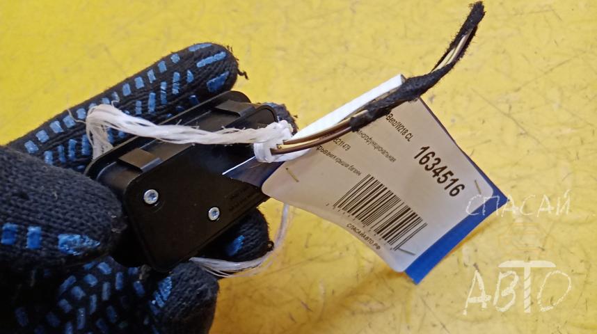 Mercedes-Benz W218 CLS Кнопка многофункциональная