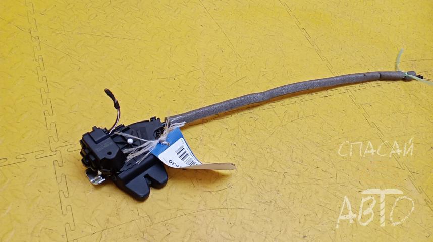 Mercedes-Benz W218 CLS Замок багажника