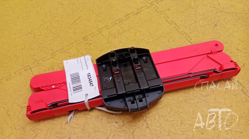 Mercedes-Benz W218 CLS Знак аварийной остановки