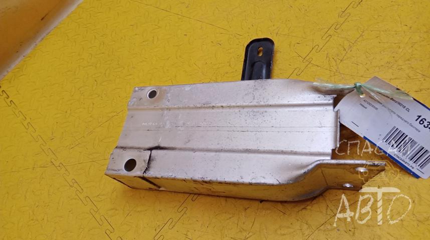 Mercedes-Benz W218 CLS Кронштейн усилителя переднего бампера