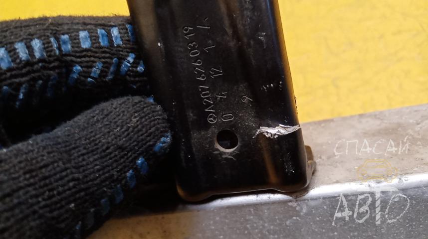 Mercedes-Benz W218 CLS Кронштейн усилителя переднего бампера