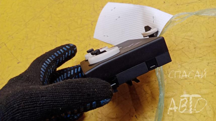 Volkswagen Touareg II Блок комфорта