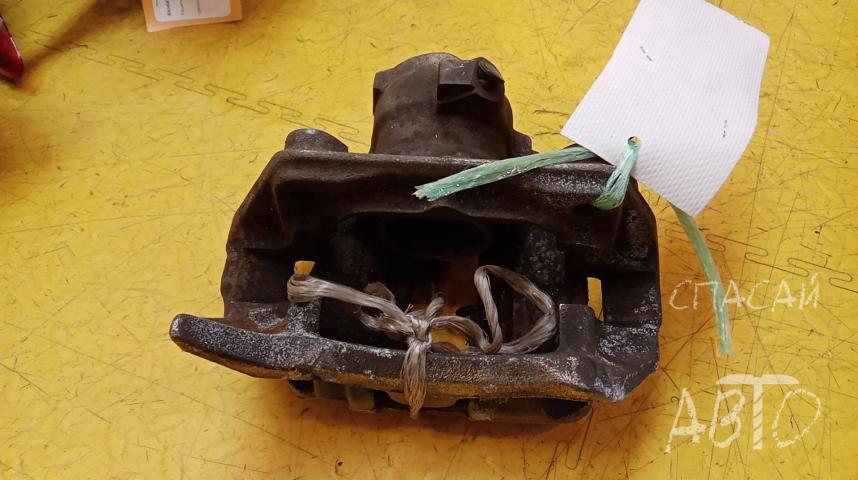 Mercedes-Benz W202 С-klasse Суппорт передний