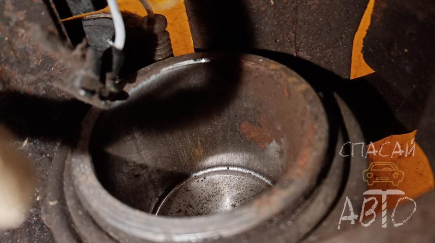 Mercedes-Benz W202 С-klasse Суппорт передний