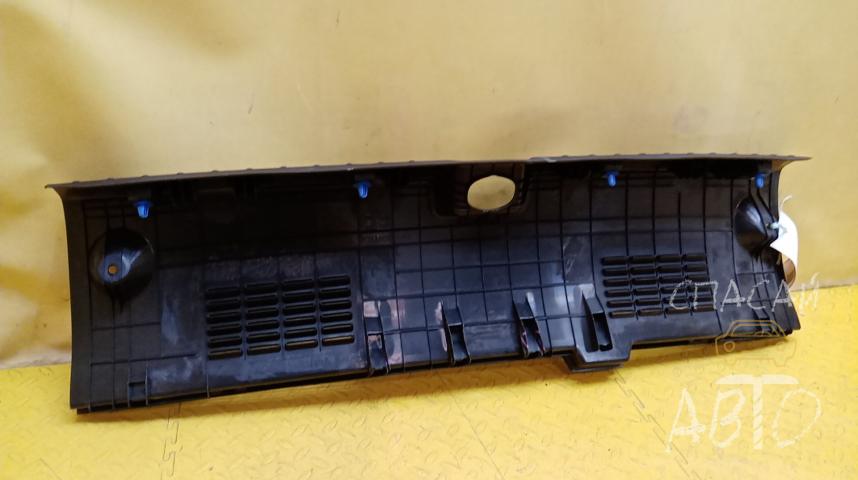 KIA RIO IV Накладка (кузов внутри)