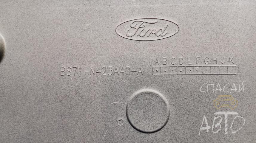 Ford Mondeo IV Накладка двери багажника