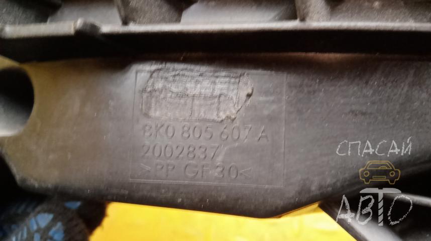 Audi A4 (B8) Кронштейн фары