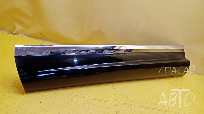 Volkswagen Touareg II Накладка двери передней левой