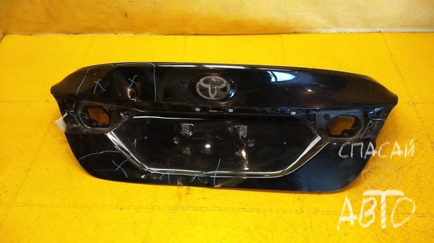 Toyota Camry V70 Крышка багажника
