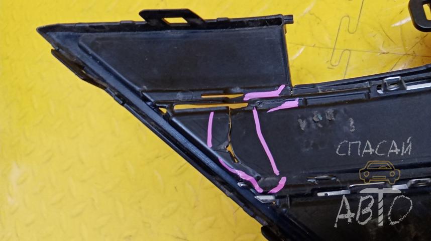 Volkswagen Touareg II Решетка в бампер