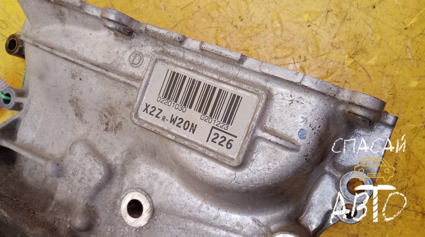 Toyota Prius Крышка двигателя - OEM 1131037060