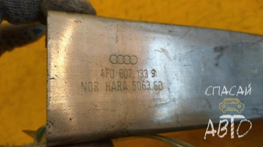 Audi A6 (C4) Кронштейн усилителя переднего бампера
