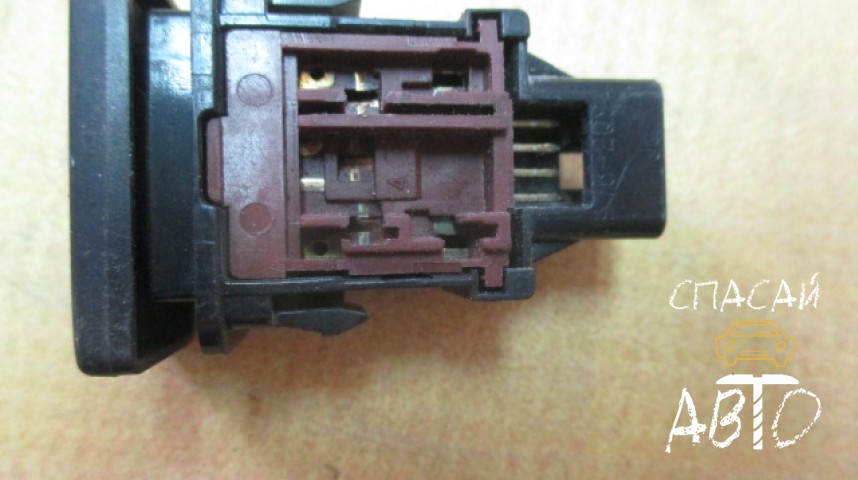 Toyota RAV 4 (30) Кнопка многофункциональная - OEM 8415042020