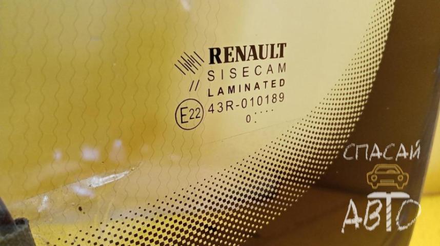 Renault Sandero II Стекло лобовое (ветровое)