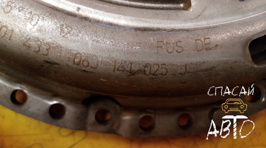 Skoda Octavia (A5 1Z-) Корзина сцепления - OEM 063082001433