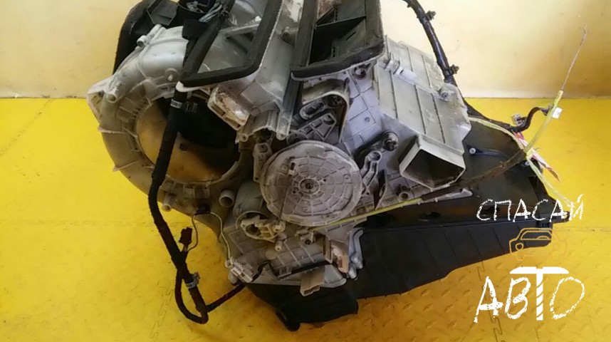 Mazda 3 (BL) Корпус отопителя - OEM BBP261130C