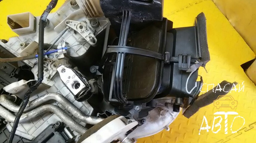 Mazda 3 (BL) Корпус отопителя - OEM BBP261130C