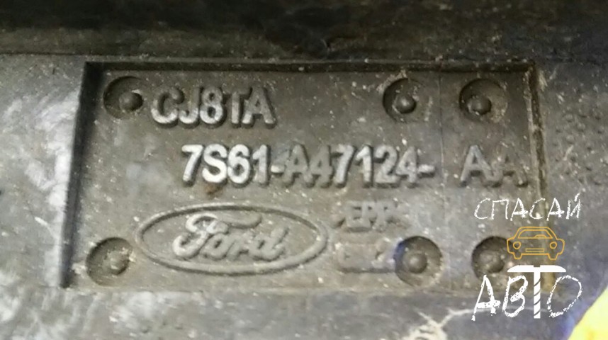 Ford Fiesta II Наполнитель заднего бампера - OEM 7S61A47124AA