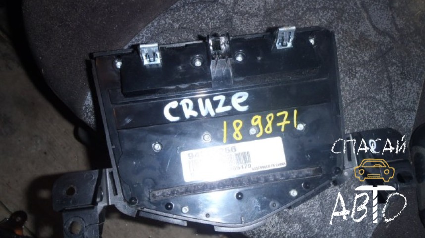 Chevrolet Cruze Магнитола - OEM 94563266