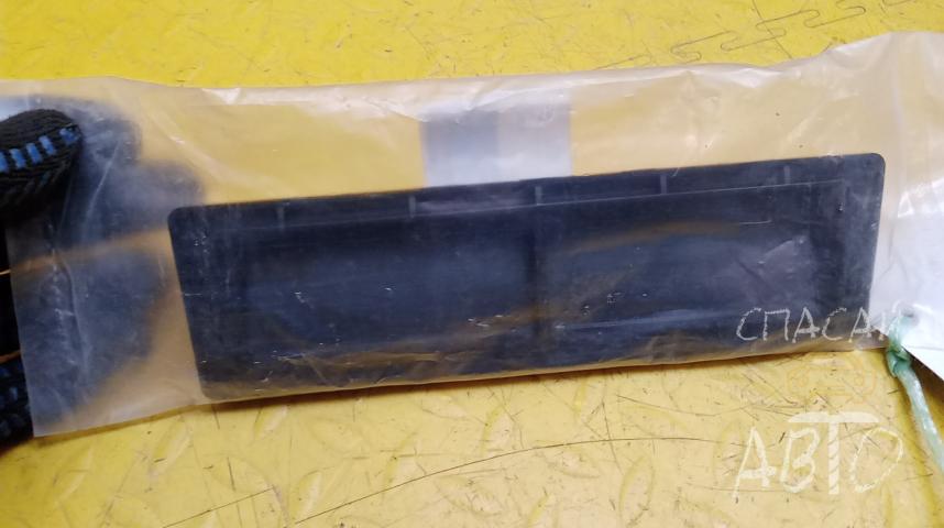 Hyundai Accent II Решетка вентиляционная