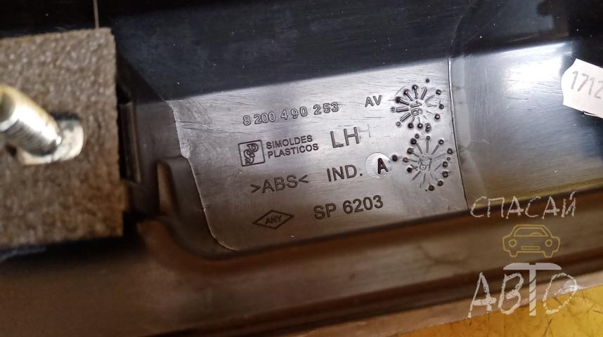 VAZ Largus Накладка двери багажника