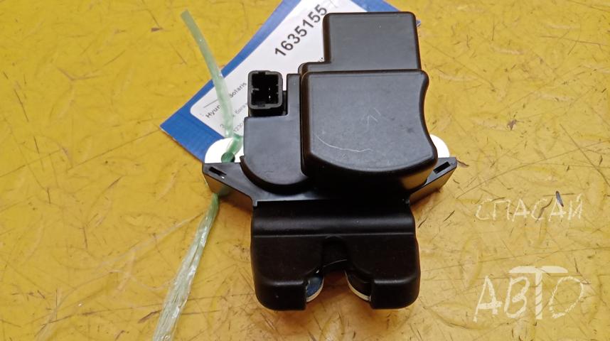 Hyundai Solaris Замок багажника