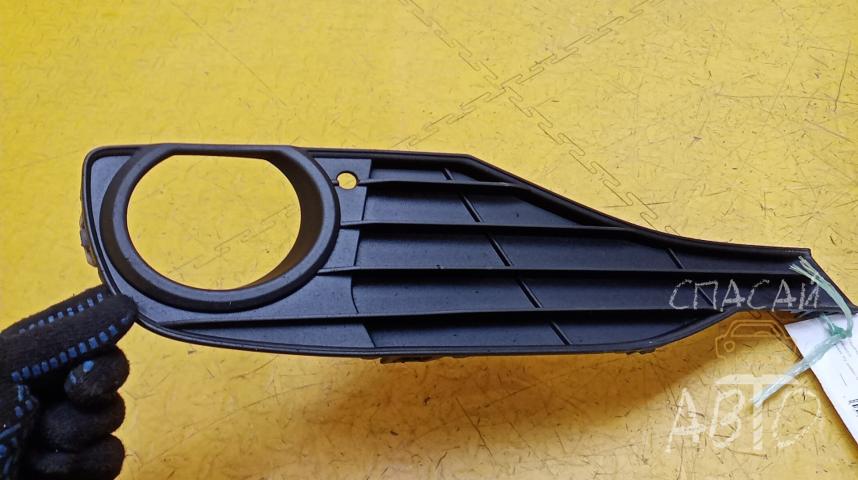 BMW 3-серия F30/F31 Решетка в бампер