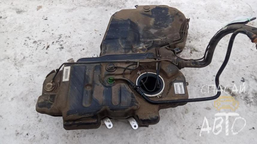Audi A6 (C4) Бак топливный
