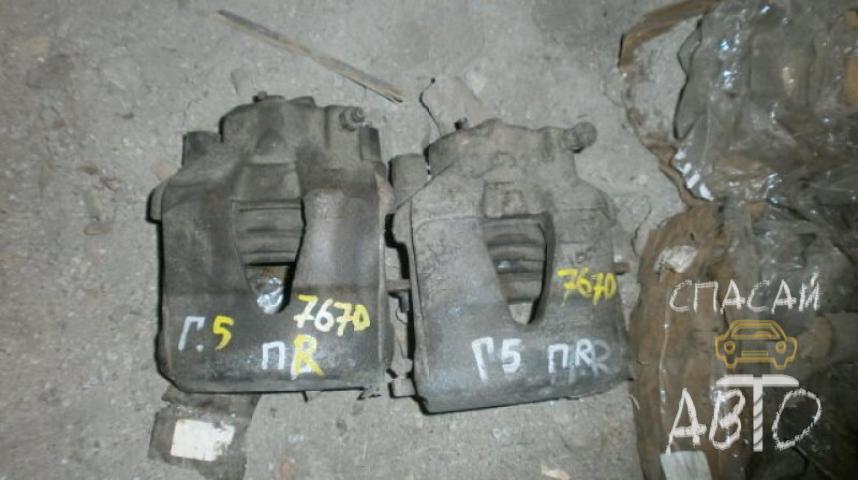 Volkswagen Golf 5 Суппорт передний