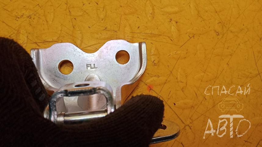 KIA Picanto Петля двери передней левой нижняя