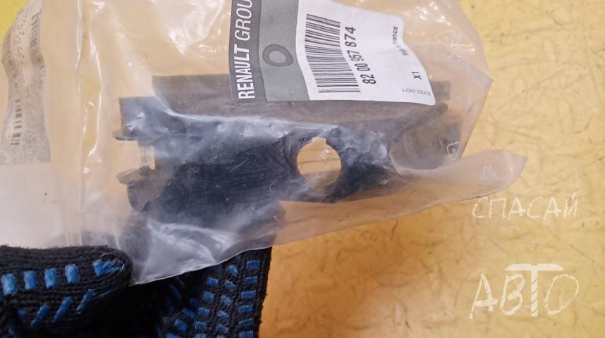 Renault Logan I Фонарь подсветки номера