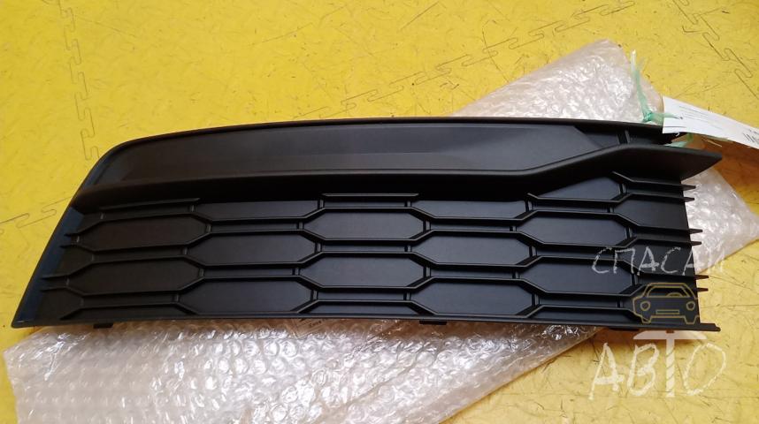 Skoda Rapid Решетка в бампер