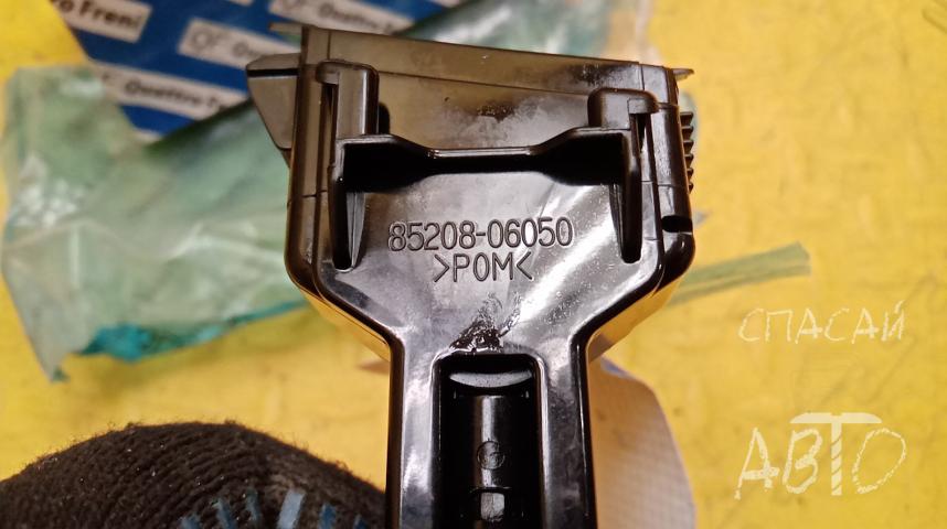 Toyota Camry V50 Форсунка омывателя фар