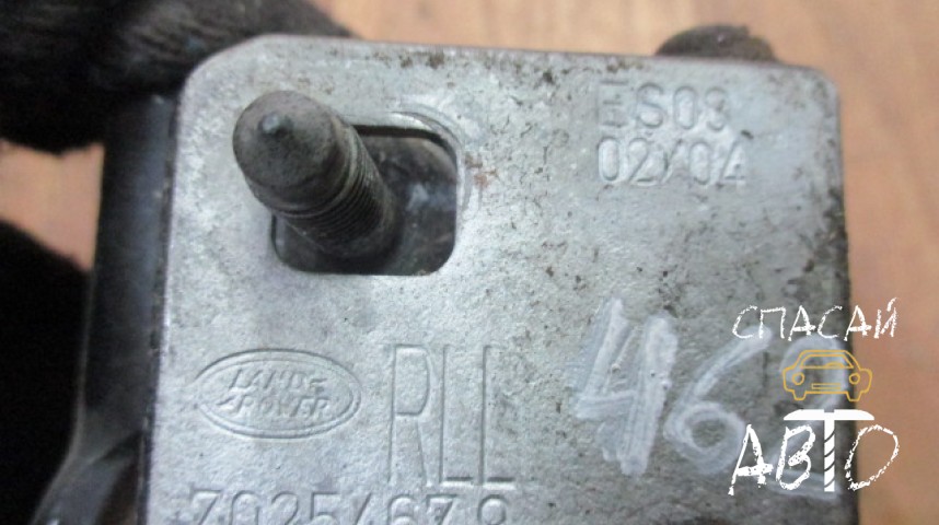 Land Rover Range Rover III (LM) Петля двери задней левой нижняя - OEM BDB760090