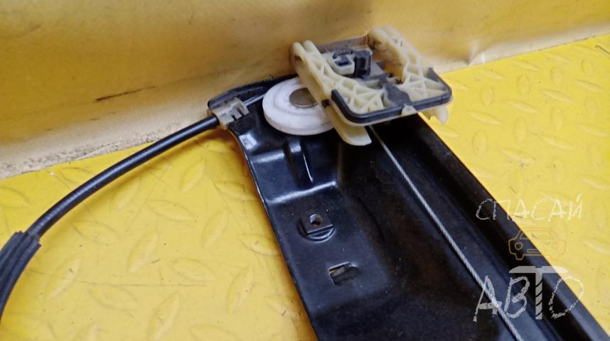 Opel Astra J Стеклоподъемник передний левый