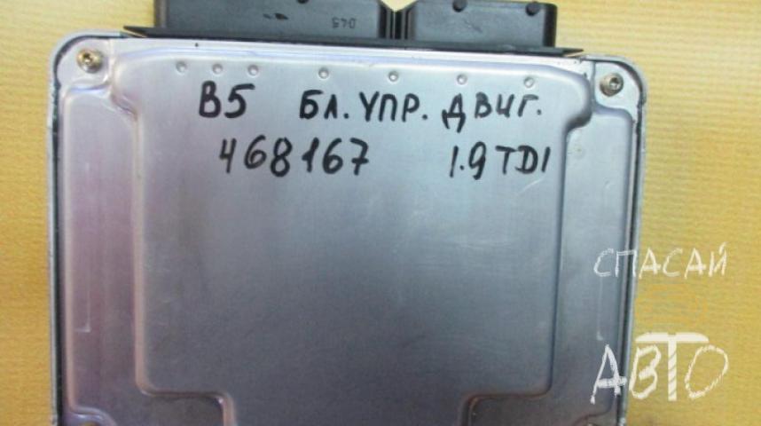 Volkswagen Passat (B3) Блок управления двигателем