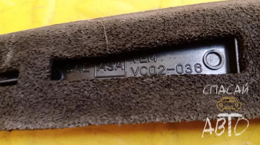 Subaru Tribeca (B9) Накладка двери багажника