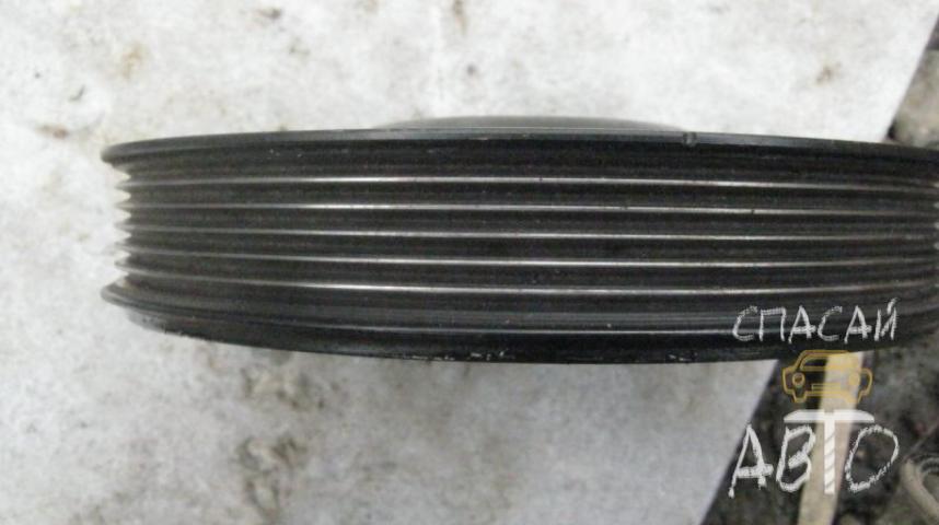 Audi A6 (C4) Шестерня (шкив)
