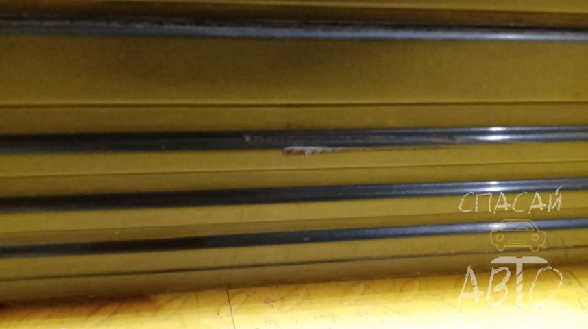 Jeep Grand Cherokee (ZJ) Дверь задняя левая