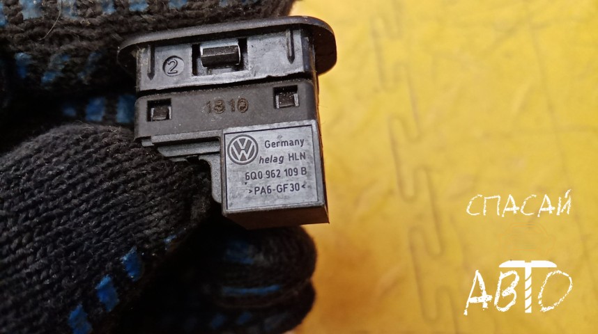 Volkswagen Tiguan Кнопка многофункциональная - OEM 6Q0962109B