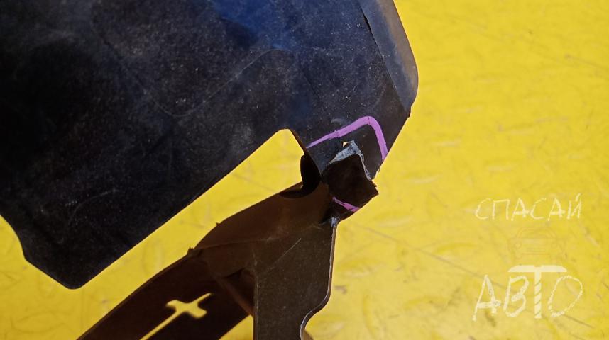 Volkswagen Golf V Воздуховод радиатора