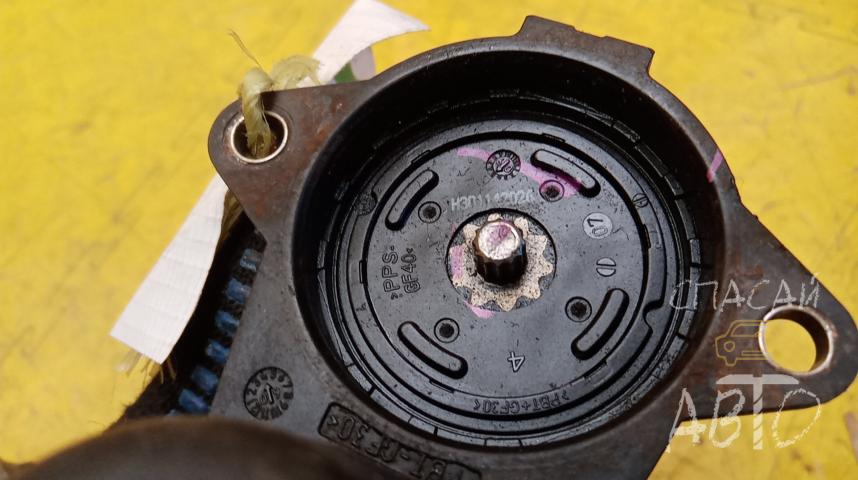 Volkswagen Passat CC Суппорт задний